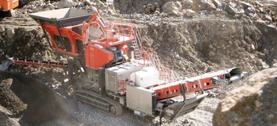 Sandvik UJ640 extra heavy duty jaw crusher with breaker